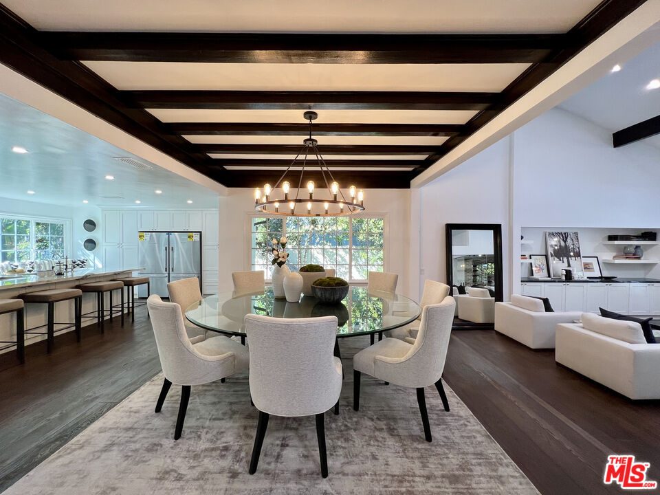 Formal dining — Encino